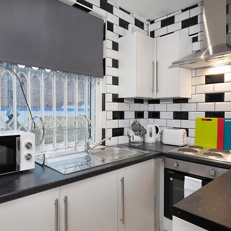 Central Roof Terrace Apartment Stockton-on-Tees Dış mekan fotoğraf